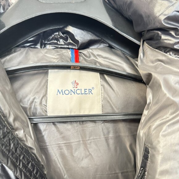 Men‘s Moncler Maya Series White Goose Down Warm Short Down Black Jacket - Picture 3 of 8